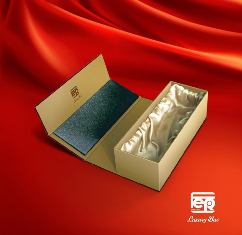 Silk Lined Luxury Box